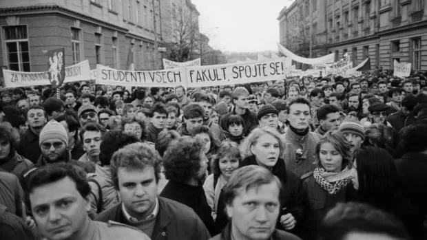 fo00056176 191115 065824 ako jpeg webp